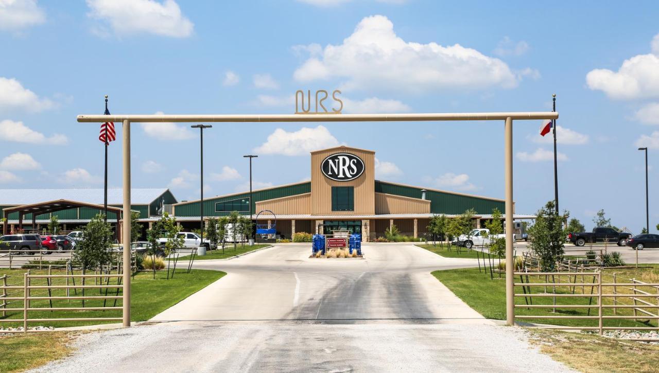 Nrs Event Center & Guest Ranch Hotel Decatur Kültér fotó