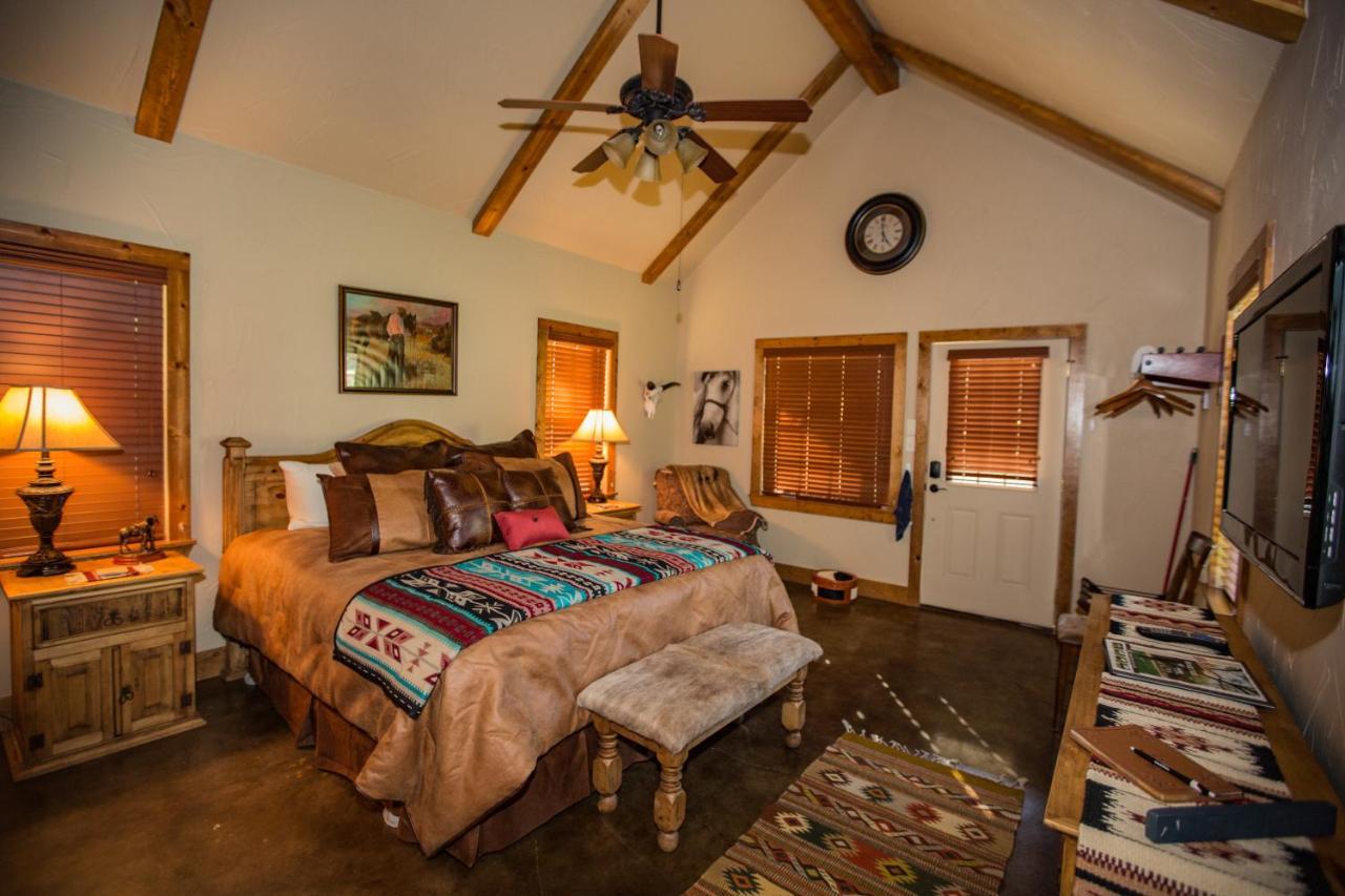 Nrs Event Center & Guest Ranch Hotel Decatur Kültér fotó