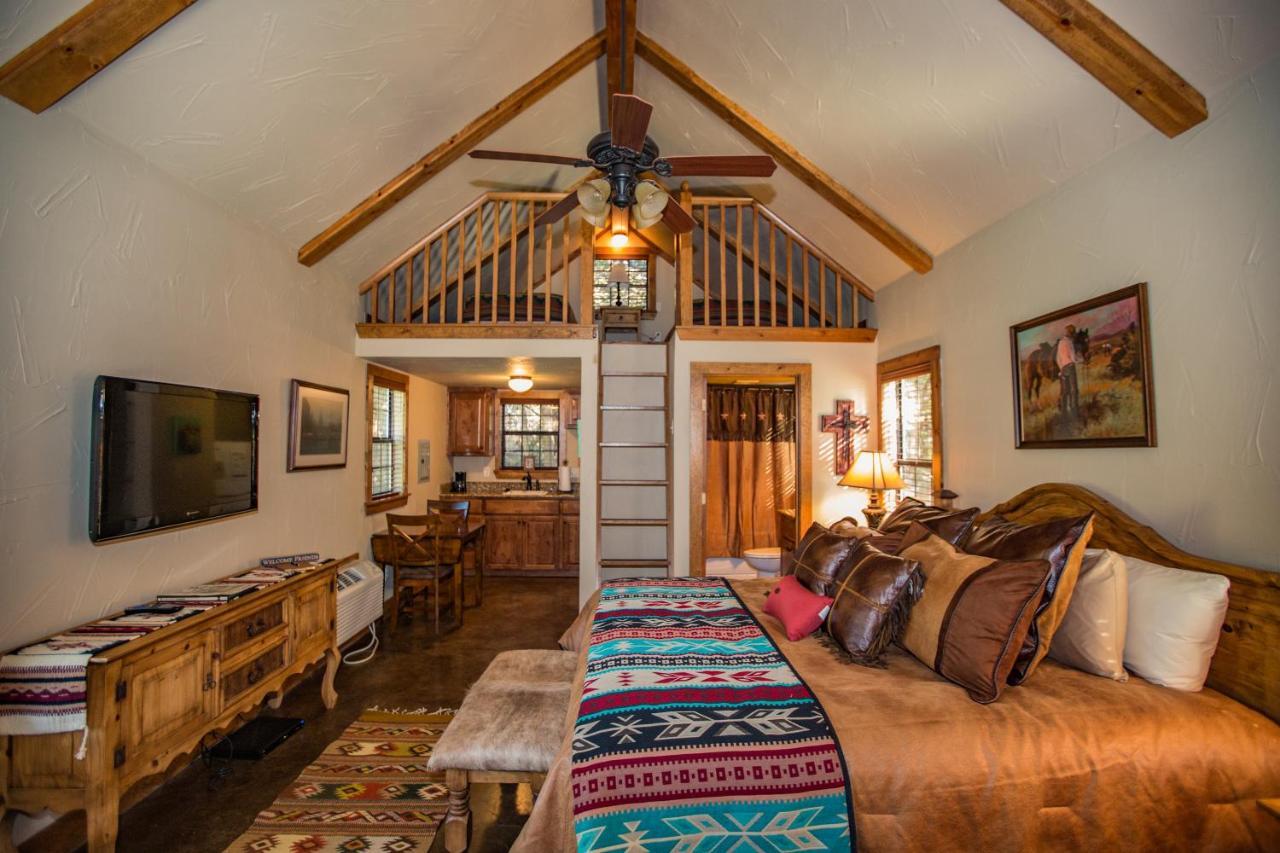 Nrs Event Center & Guest Ranch Hotel Decatur Kültér fotó