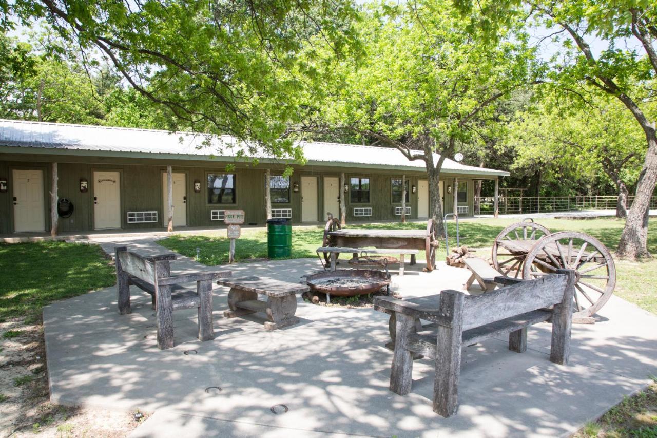 Nrs Event Center & Guest Ranch Hotel Decatur Kültér fotó